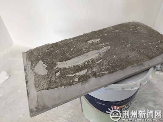 墙砖脱落是什么问题(墙砖脱落有什么补救方法)